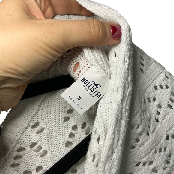 Hollister White Knit Pullover with Twisted Back - Picture 5 of 5